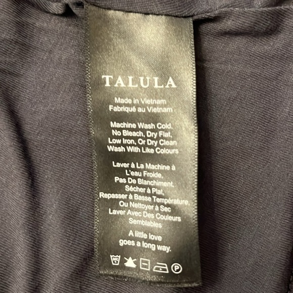 ARITZIA TALULA DRESS SIZE XS - Picture 5 of 5